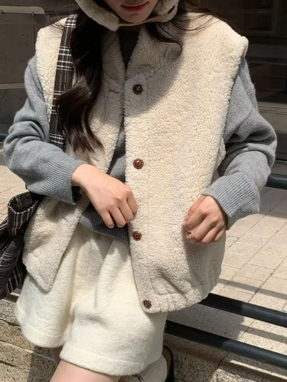 

Корейский теплый милый жилет из искусственного меха, женский дизайн Sense Jaet со шляпой, осень-зима, атмосфера, интегрированная кожа