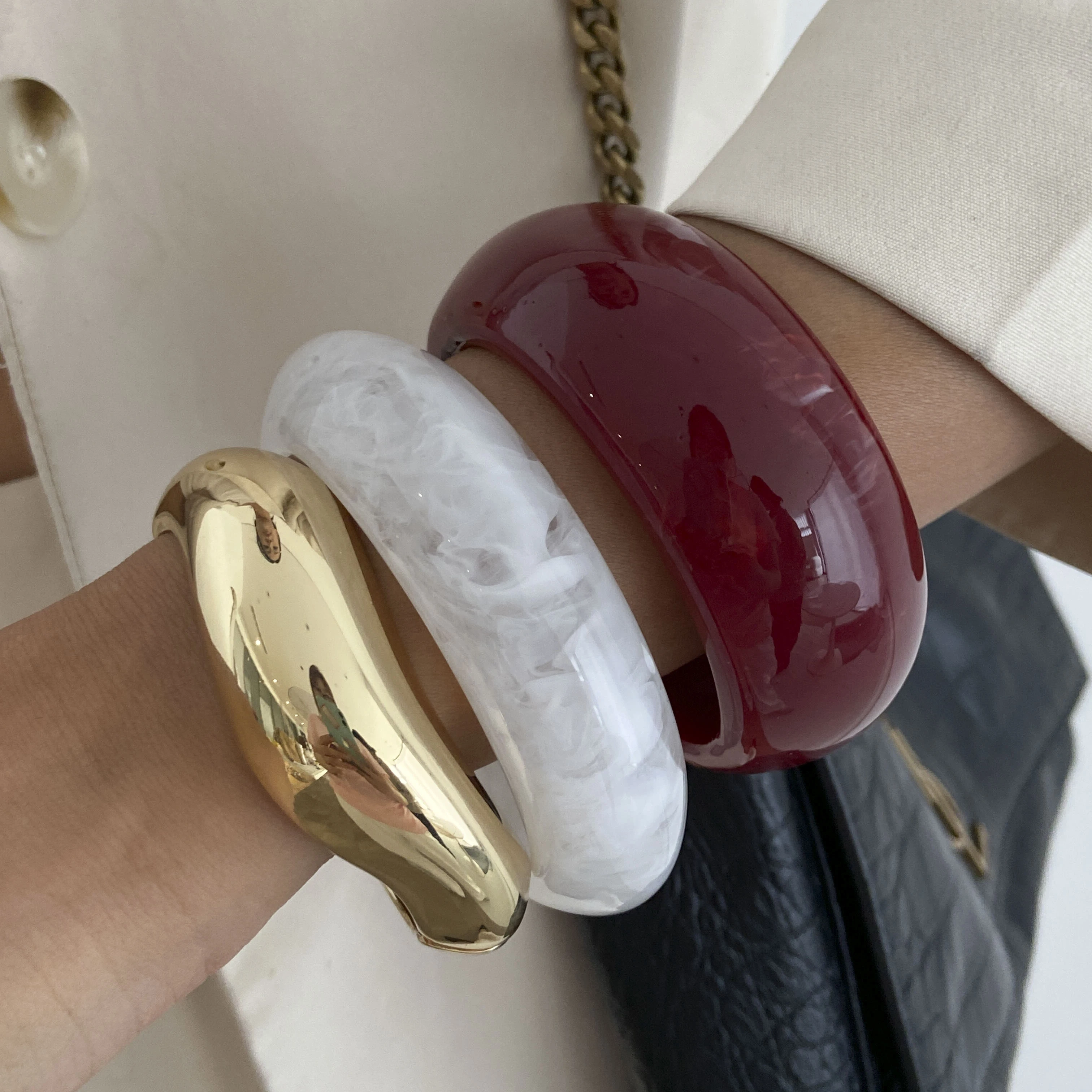 PuRui 3 أنماط مبالغ فيها الرجعية تكويم الراتنج الاكريليك سميكة الإسورة للنساء الهيب هوب الشرير المعادن الربيع سوار حلية مجوهرات