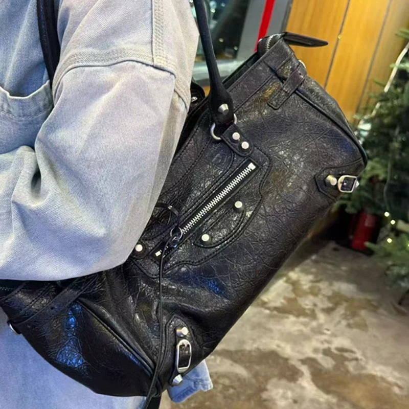 Thumbnail 2 - #26 Latest Classic Baguette Handbags Price Drops