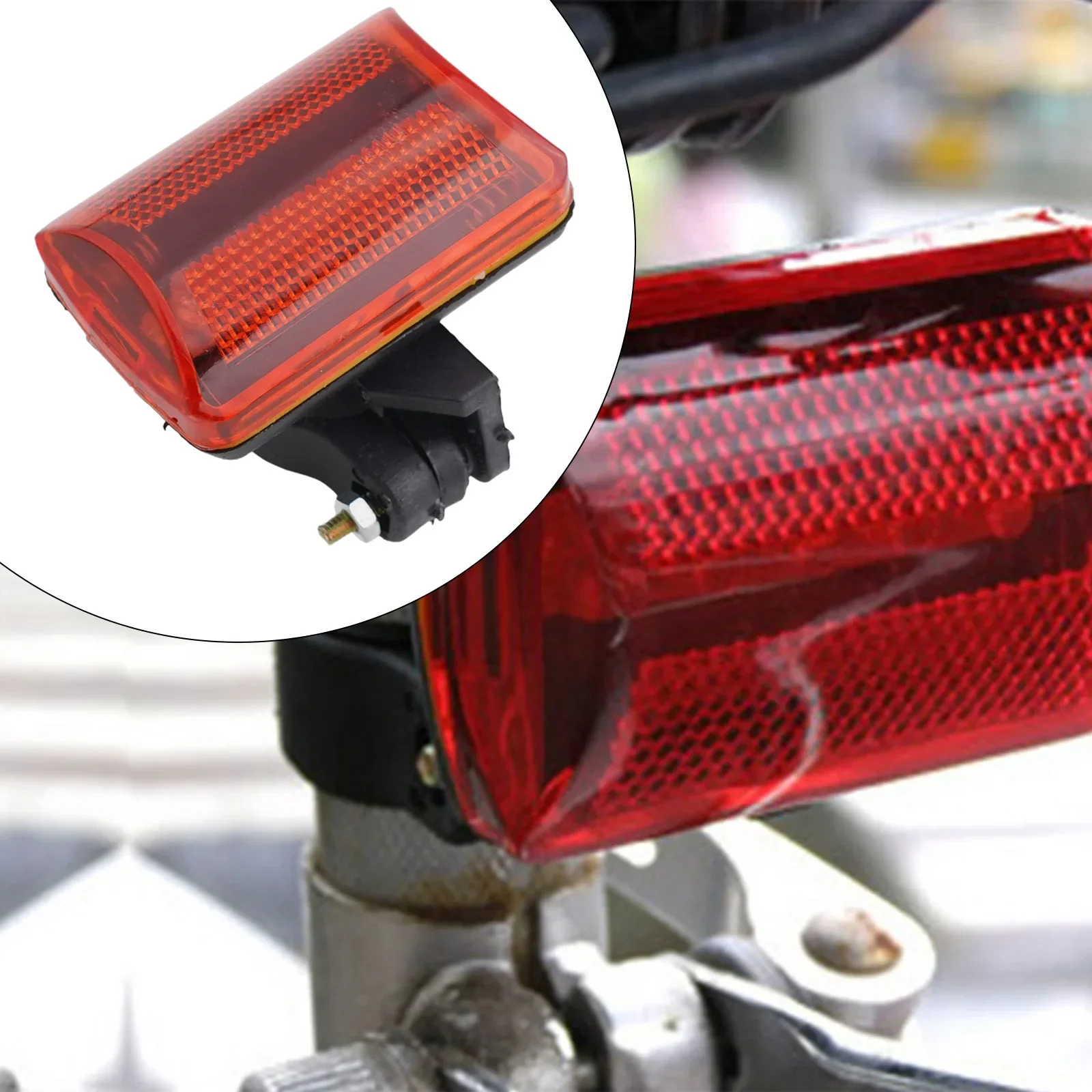 Bicycle Red Tail Light Waterproof Plastic Highlight Rear Taillight 7-lighting Modes AA Battery Powered Bike Light Lamp Parts