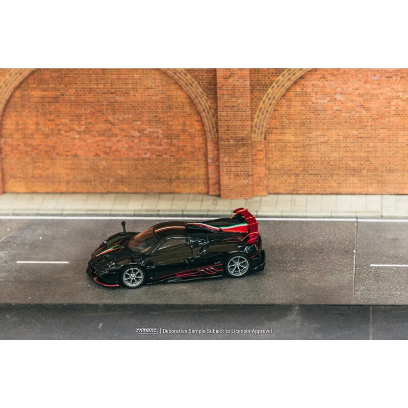 Tarmac Works TW 1:64 Pagani Imola Nero Oro alloy die-casting model, small proportion ornaments A classic gift for boys.