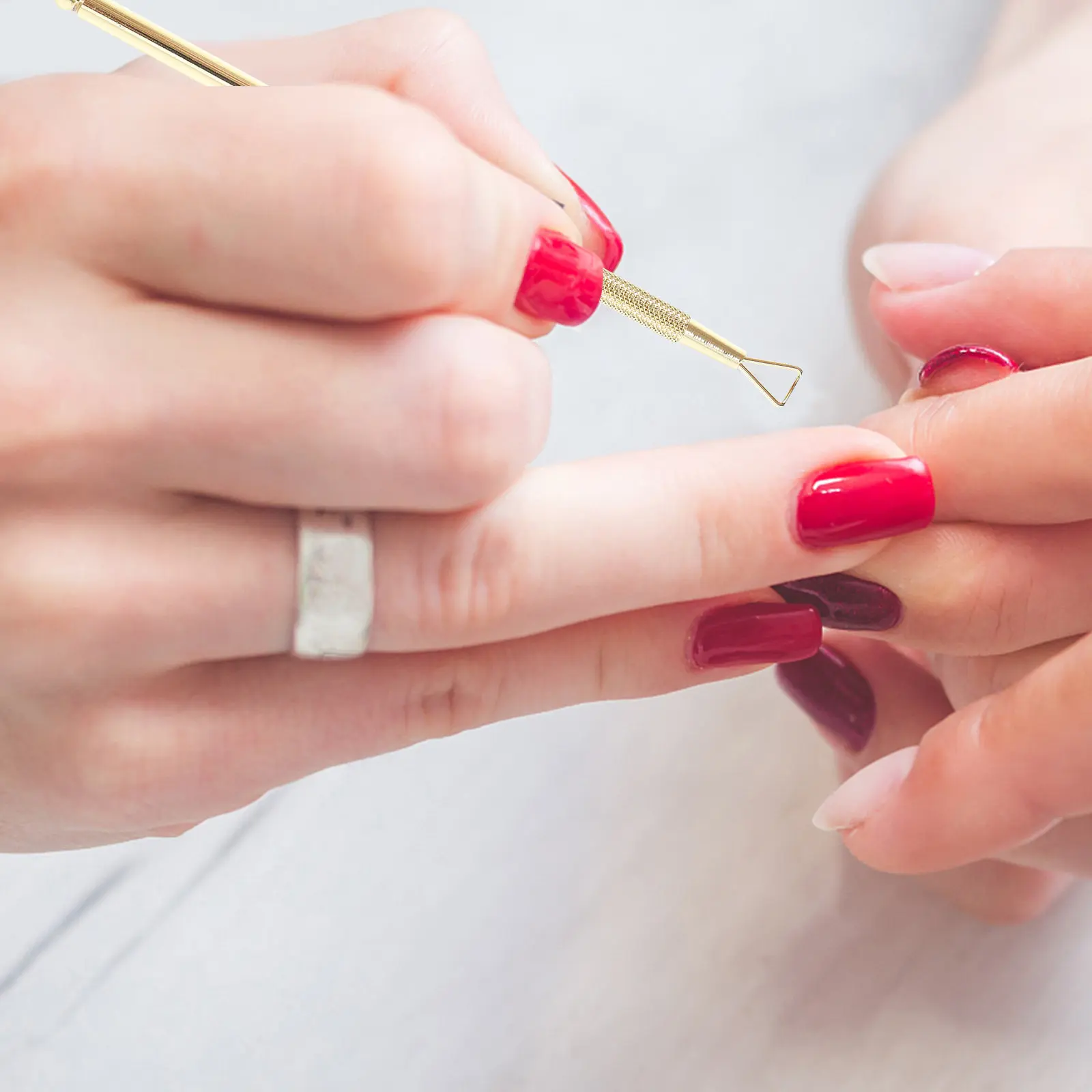 4Pcs Ergonomic Texture Handle Stainless Steel Cuticle Pusher Triangle Nail Scraper Gel Remover for Fast Painless Manicure