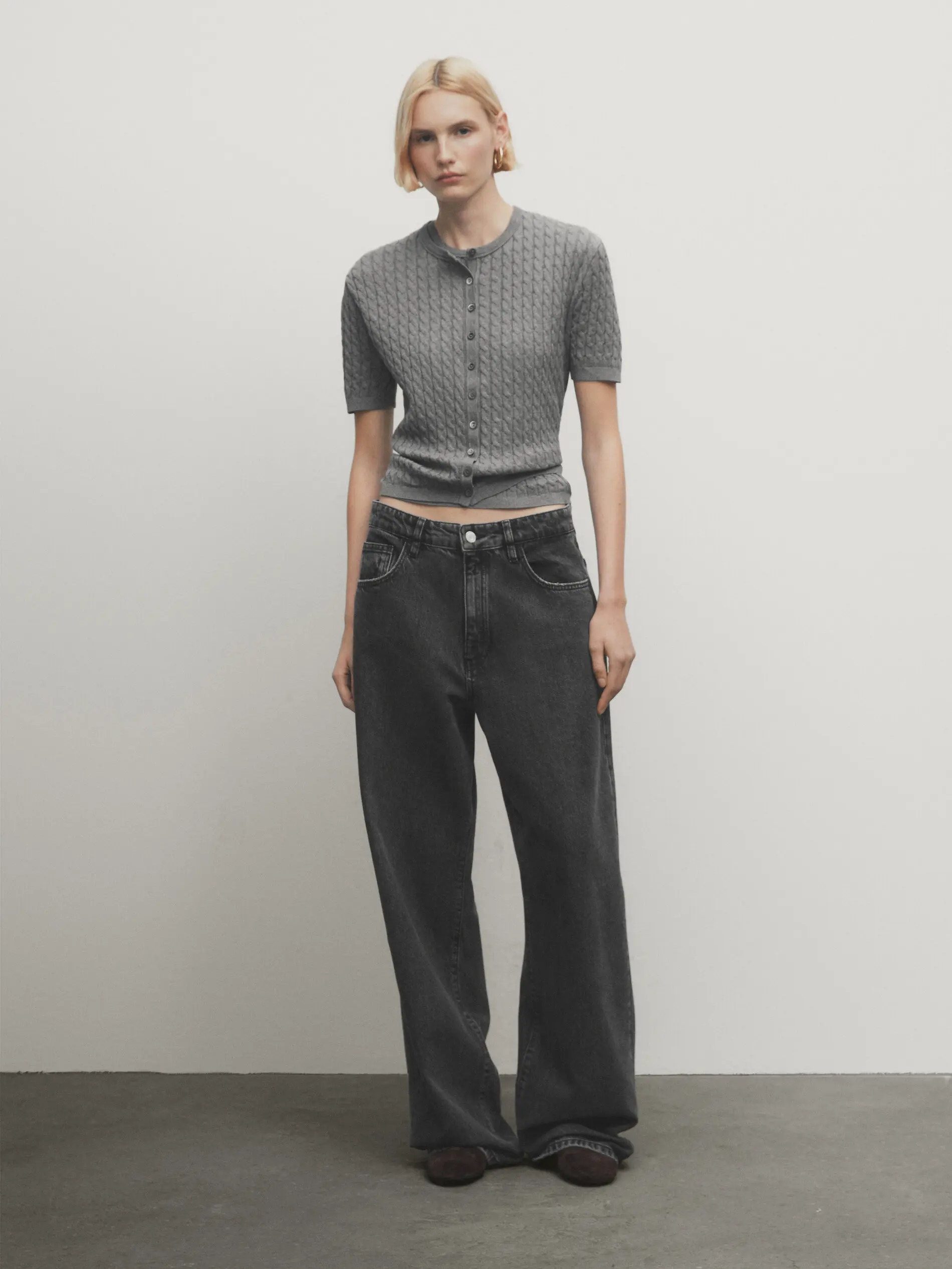 

Ethereal MD 2025 massidutti new style of Women's casual grey minimalist elegant style slim knit short sleeve sweater cardigan