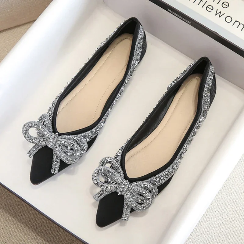 

Women Flat Elegant Fashion Women Flat Fashion Ballet Shoes Bling Crystal Bow Tie Pointed Toe Flats Shoes Lady Shiny Flat Size 43