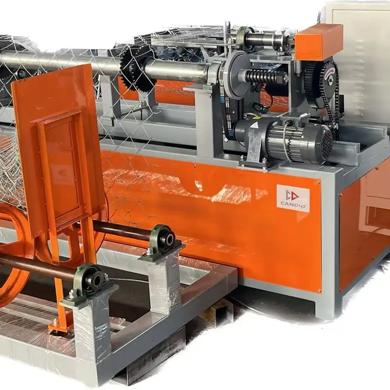 High Production Capacity Single Wire Feeding PLC Control Mesh Chain Link Fence Making Machine