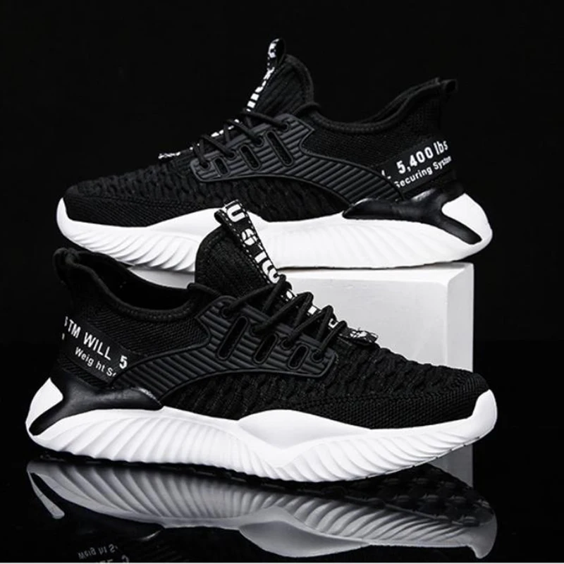 Summer new fashion breathable outdoor sports men's running shoes casual light and comfortable sports training shoes.