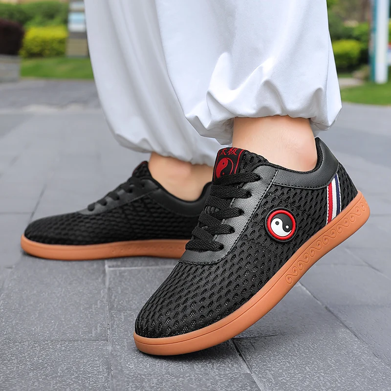 

Mens Womens Martial Arts Training Shoes Tai Chi Shoes Unisex Comfortable Karate & Taekwondo Couples Gym Fitness Sneakers 6606