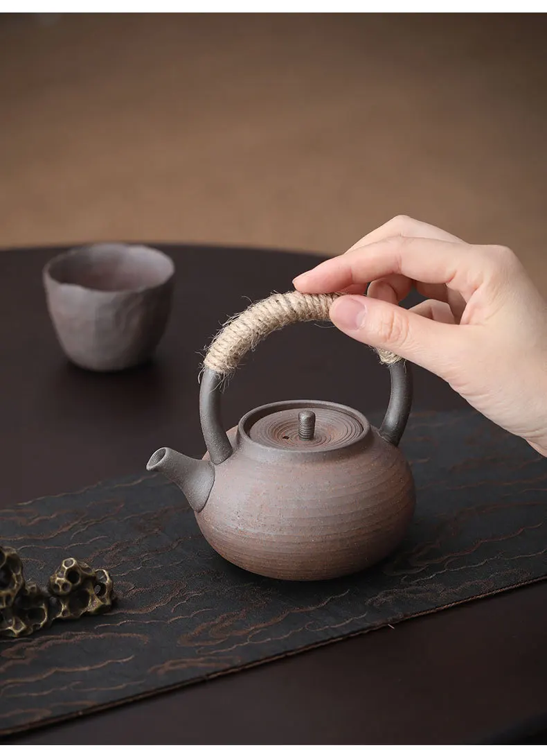 Japanese Style Teapot Handmade Retro Coarse Pottery Stoneware Kungfu Tea Ceremony Portable Tea Maker Ceramic Teapot Teaset