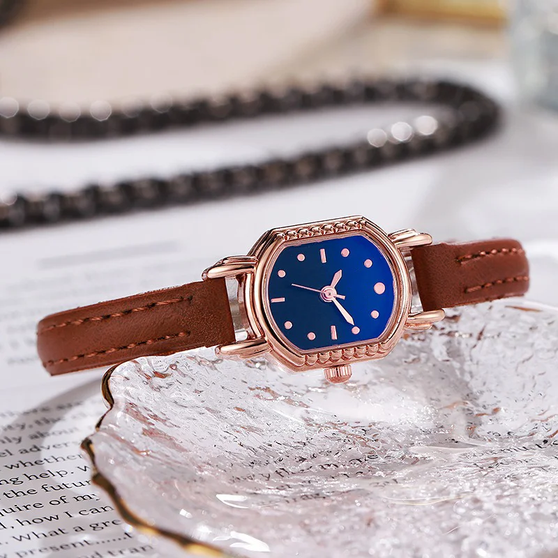 2025 vintage watch with feminine style, fashionable and elegant wine barrel shaped quartz women's watch can be customized