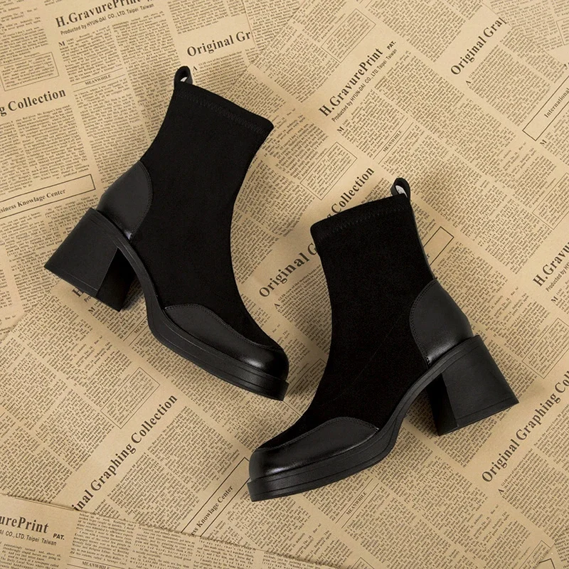 Scarpe corte per donna stivaletti da donna neri calzini calzature stivaletti da combattimento tacchi molto alti stivali autunnali con tacco in pelle