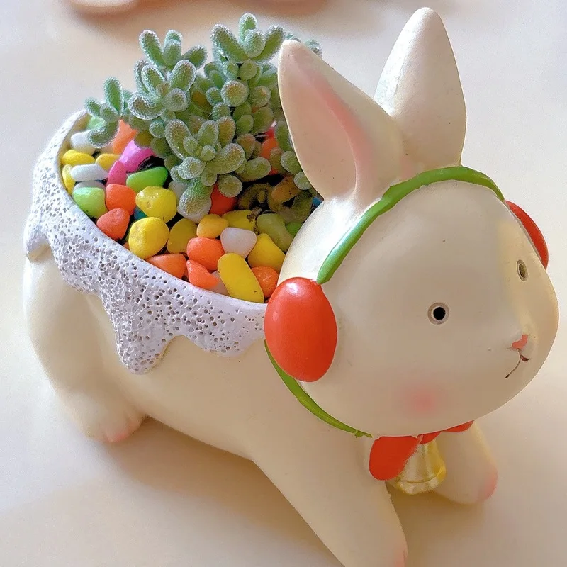 Cute cat-shaped creative flowerpot for garden and balcony decoration, a healing atmosphere ornament, unique and compact pet acce