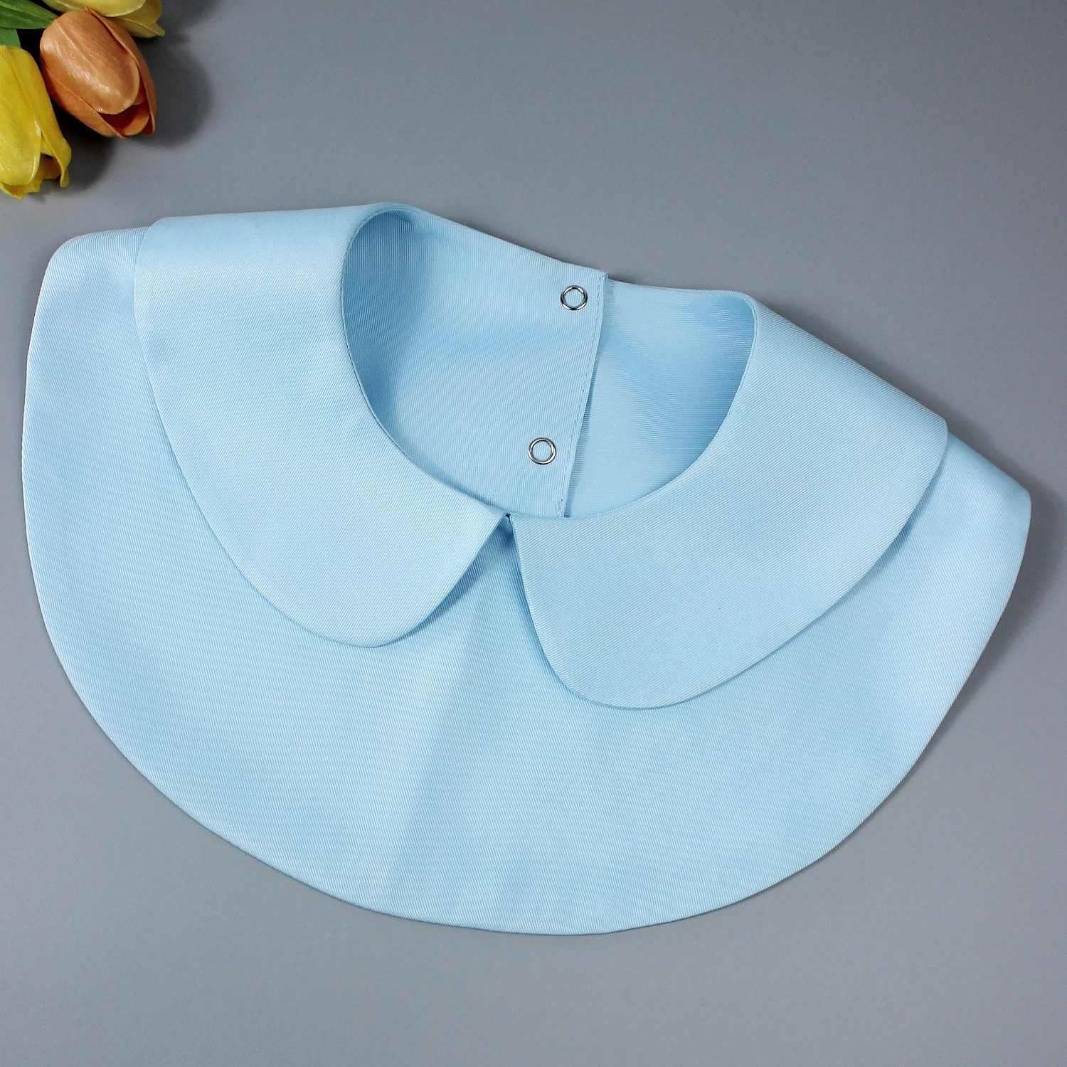 ياقة الدمية، ياقة بيتر بان، ياقة صناعية للبلوزات النسائية، ياقة الديكور