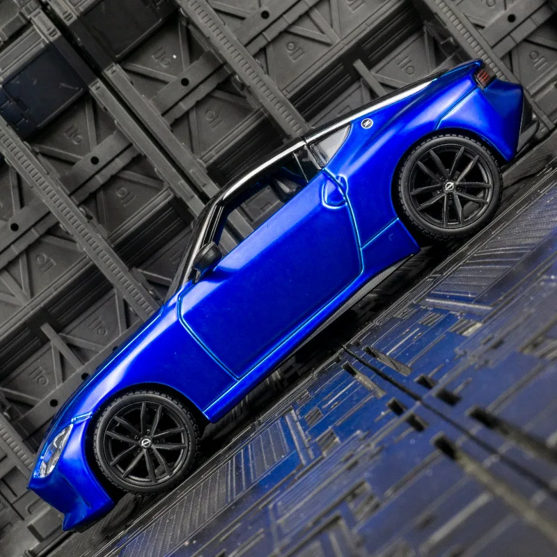 

Maisto 1:24 Nissan Z, модель автомобиля из сплава, коллекция орнаментов, статический металлический спортивный автомобиль, можно подарить в подарок на день рождения для детей
