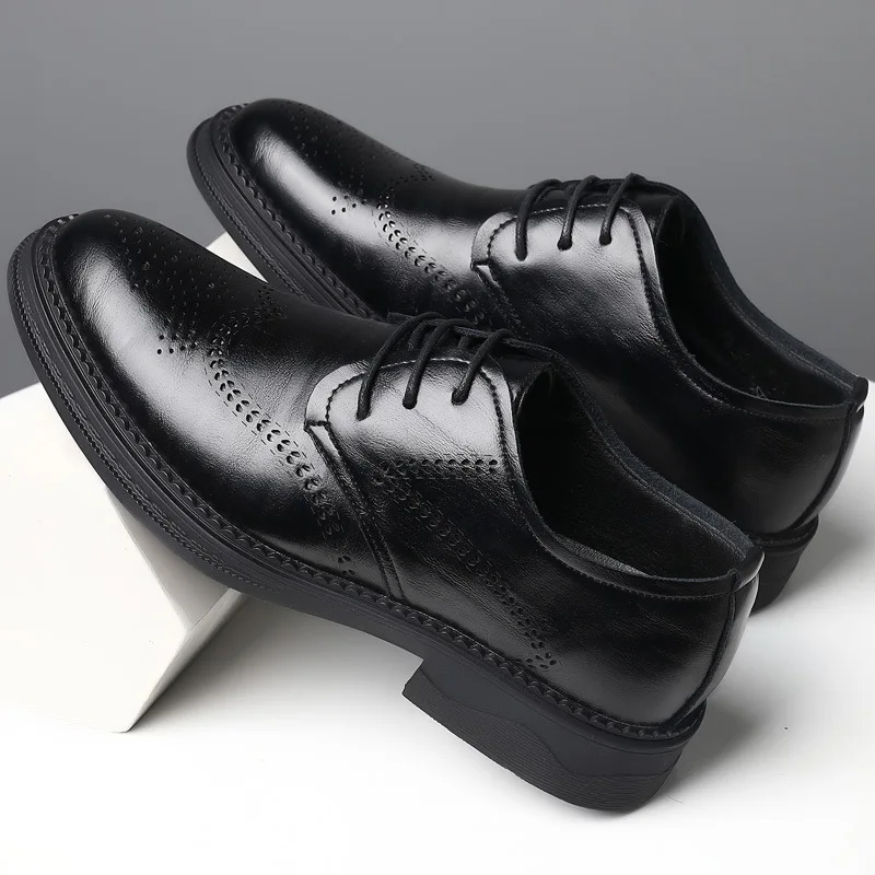 2023 Men Formal Shoes White Leather Business Casual Shoes Fashion Man Shoe Dress Office Wedding Brogue Shoes Social Shoe Male