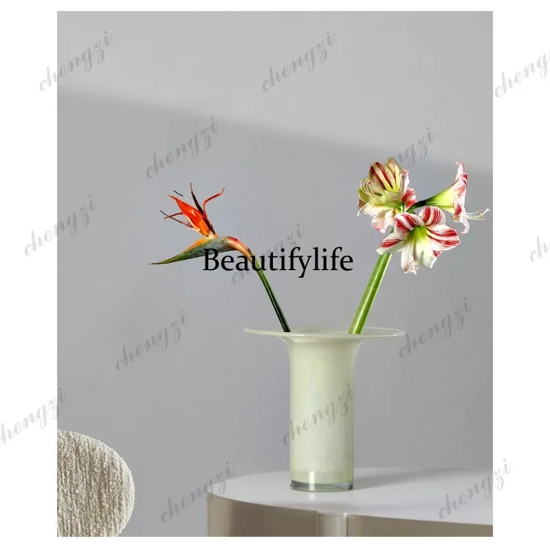 F181  Milk white disc, medieval glass vase, flower ware, soft decoration, high-end home ornament