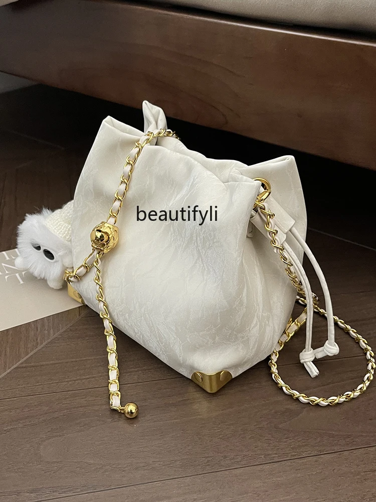 

High-End Western Style Small Bag for Women Summer New Fashion Chain Messenger Bag Niche Shoulder Bucket Bag