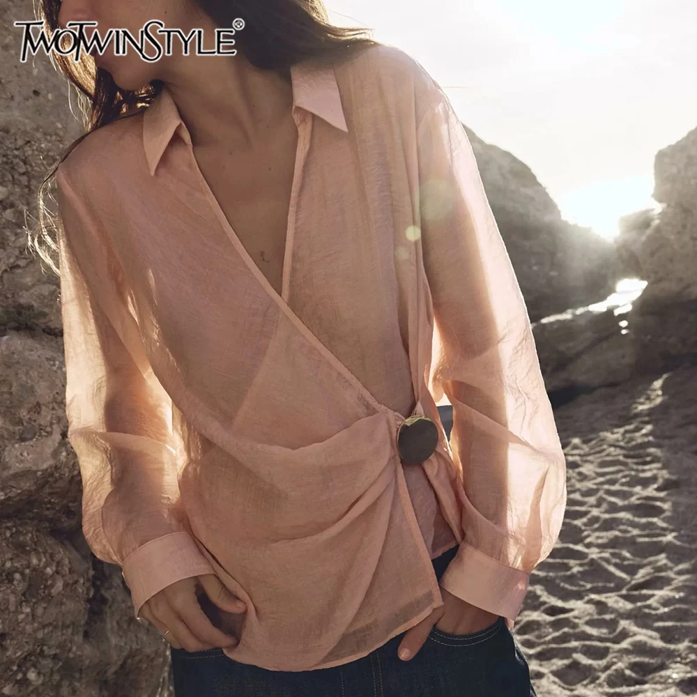 

TWOTWINSTYLE Solid Spliced Button Loose Blouses for Women Lapel Long Sleeve Casual Shirts Female Fashion
