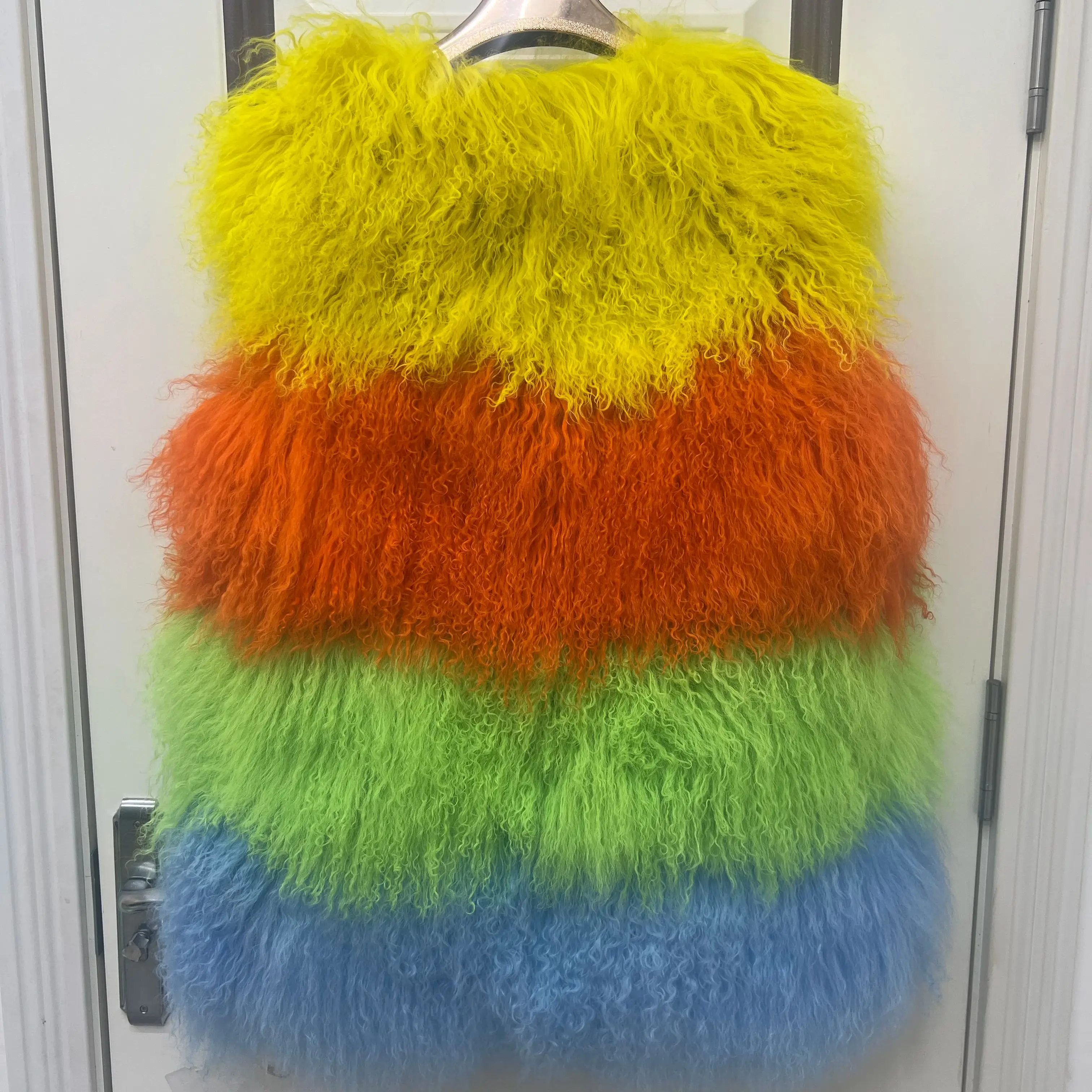 المرأة المفضلة شتاء جديد موضة المنغولية لامب سترة حقيقية لامب سترة جلدية شتاء دافئ المرأة سترة ملابس عصرية