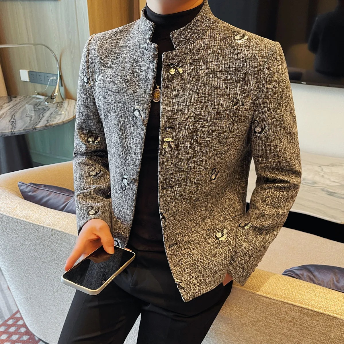 

Autumn Winter Embroidery Stand Up Collar Suit Jacket for Men Fashion Slim Casual Blazers Social Banquet Celebrity Stage Jackets