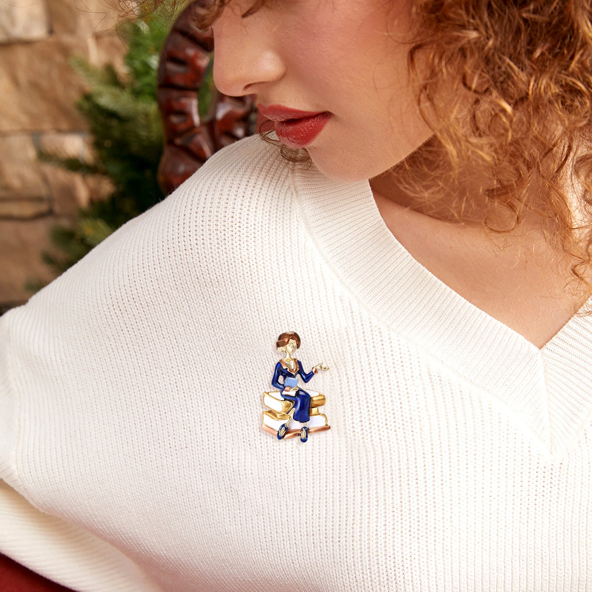 Beaut&Berry Classic Enamel Teacher Brooches for Women Book Character Pins Friends Party Gifts Banquet Jewellery Accessories