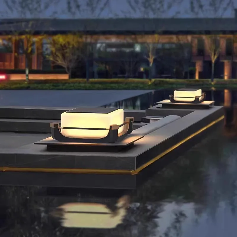 Outdoor Courtyard LED Solar Lawn Light IP65 Waterproof Steet Lamp For Garden Pillar Chapiter Fence Door Post Path Villa Lighting