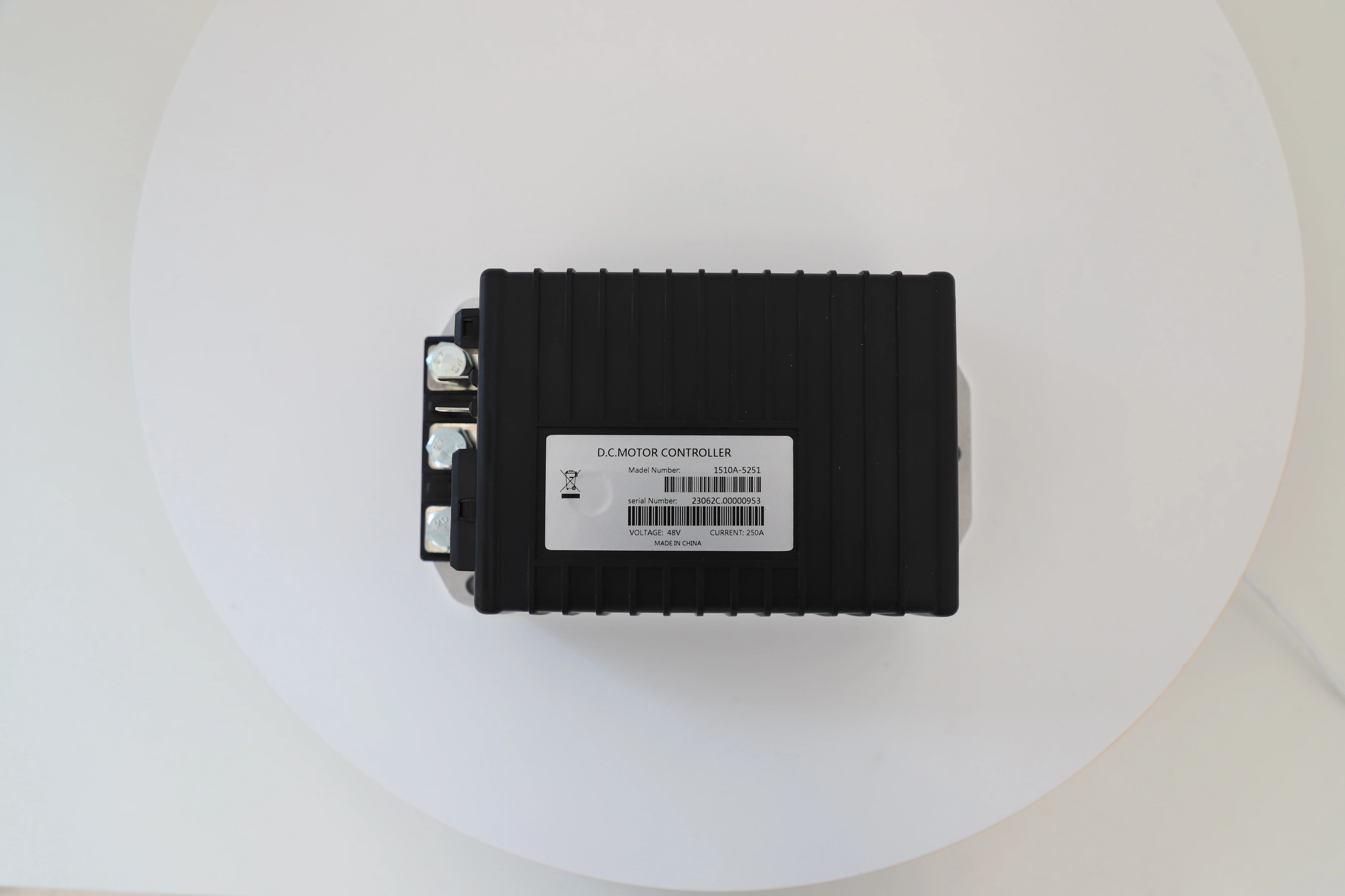 

Контроллер двигателя 48В 250А 1510A-5251, аналог Curtis, для гольф-каров Club Car DS Precedent # Регуляторы скорости 1510-5201