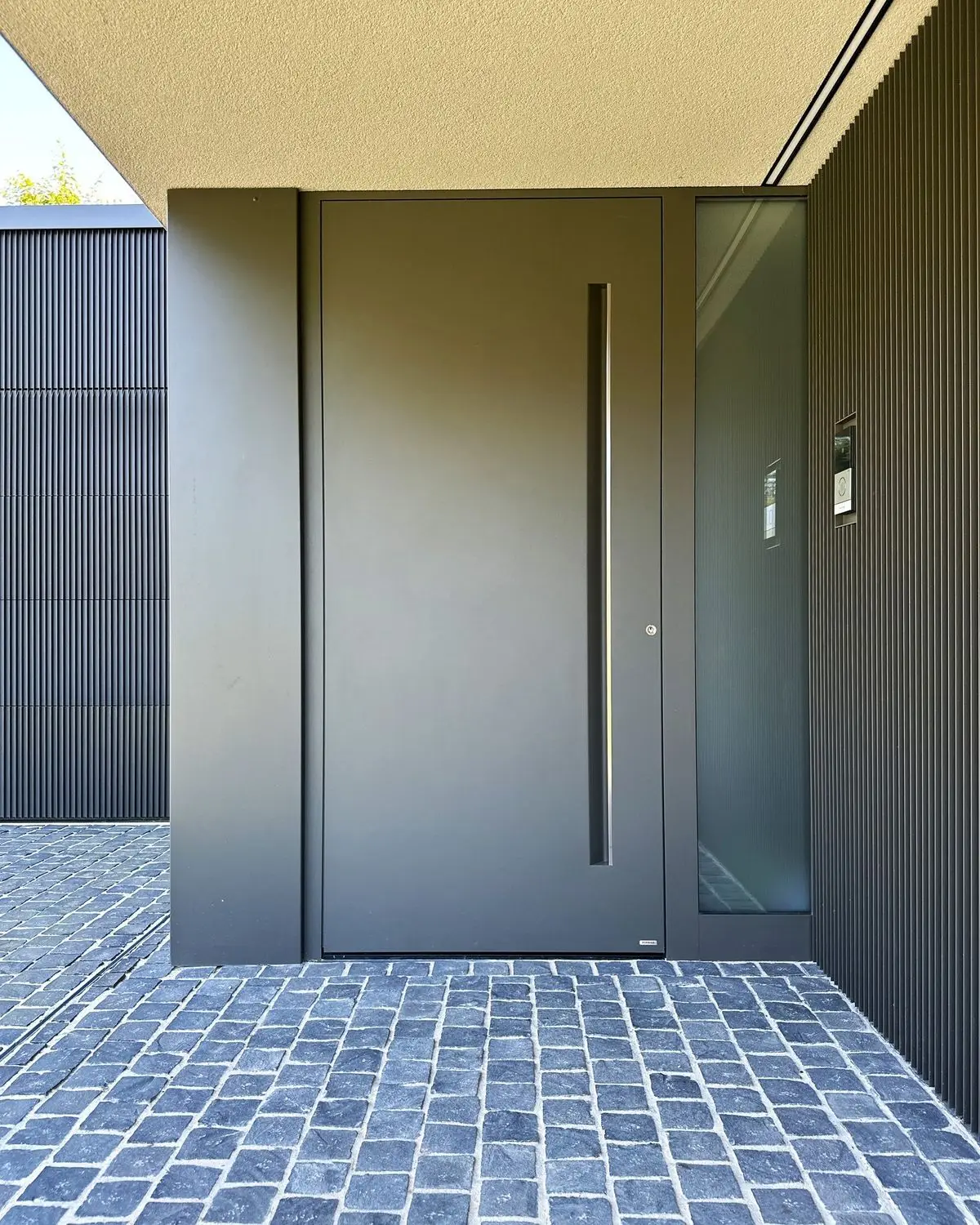 

Exterior Doors for Home Luxury Design Thick Aluminum Entrance Door Exterior Security Hinged Front Door Modern Entry Pivot Doors