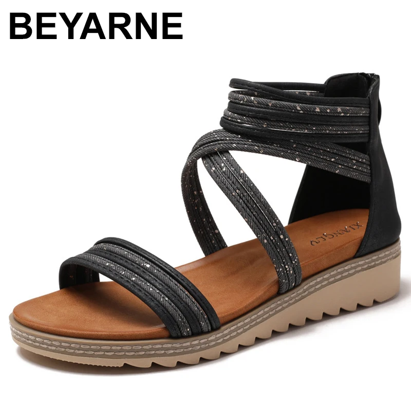 

Женские сандалии-кроссоверы с несколькими ремешками и подошвой на массивной платформе, минималистичный шикарный дизайн