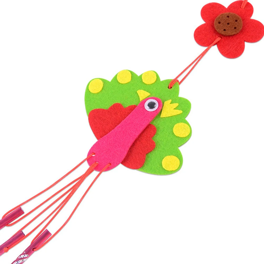 6 szt. Zestaw do samodzielnego wykonania dzwonków wietrznych, zawieszki z kreskówkami dla dzieci, dekoracje wiszące z włókniny, zestaw do rękodzieła, rozwija wyobraźnię i kreatywność