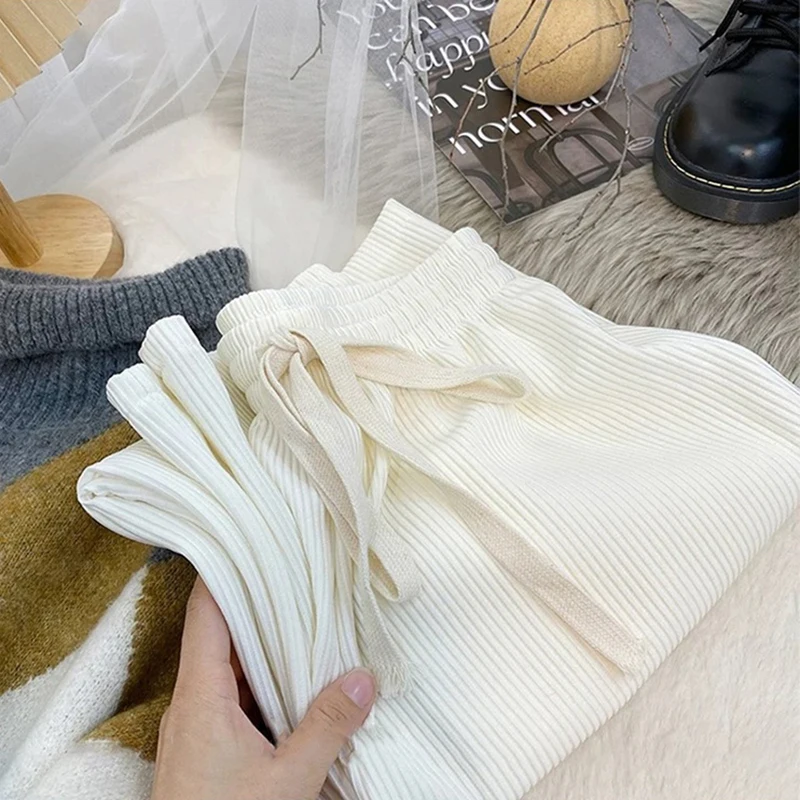 سراويل نسائية مع مقاس نحيف عالي الخصر وطول يصل إلى الأرض سراويل مستقيمة مطوية للسيدات بنطال ذو قصة أرجل واسعة