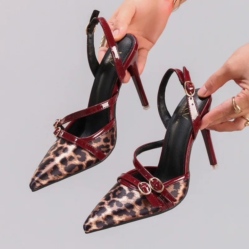 

Sexy Leopard Heels for Women Pointed Toe Slingback Banquet Party Shoes Belt Buckle 2026 New Designer Fine Heel Women Sandals