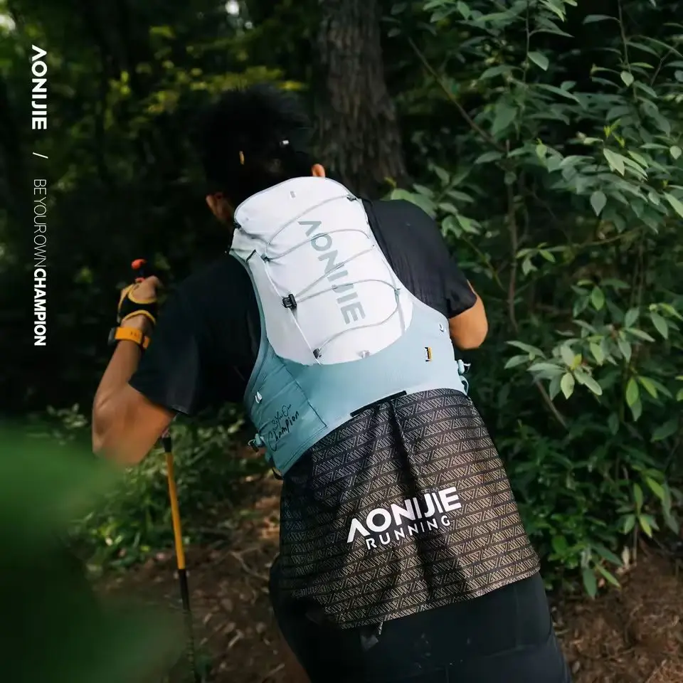 AONIJIE 10L Ransel Rompi Hidrasi Lari Jejak Tas Olahraga Ransel Maraton Bersepeda Mendaki Profesional Ringan C9116