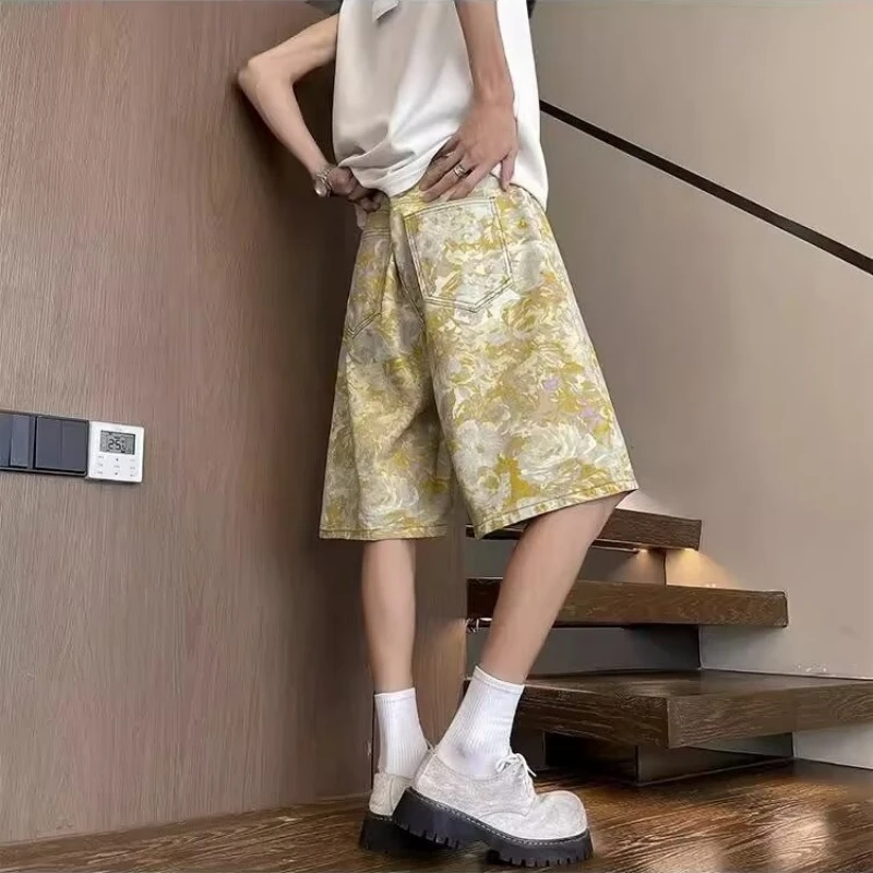 กางเกงขาสั้นลายดอกไม้อเนกประสงค์ริมทะเลฮาราจูกุศิลปะญี่ปุ่นแฟชั่นผู้ชายและผู้หญิงกางเกงยีนส์ห้าส่วนกางเกงเรียบง่าย