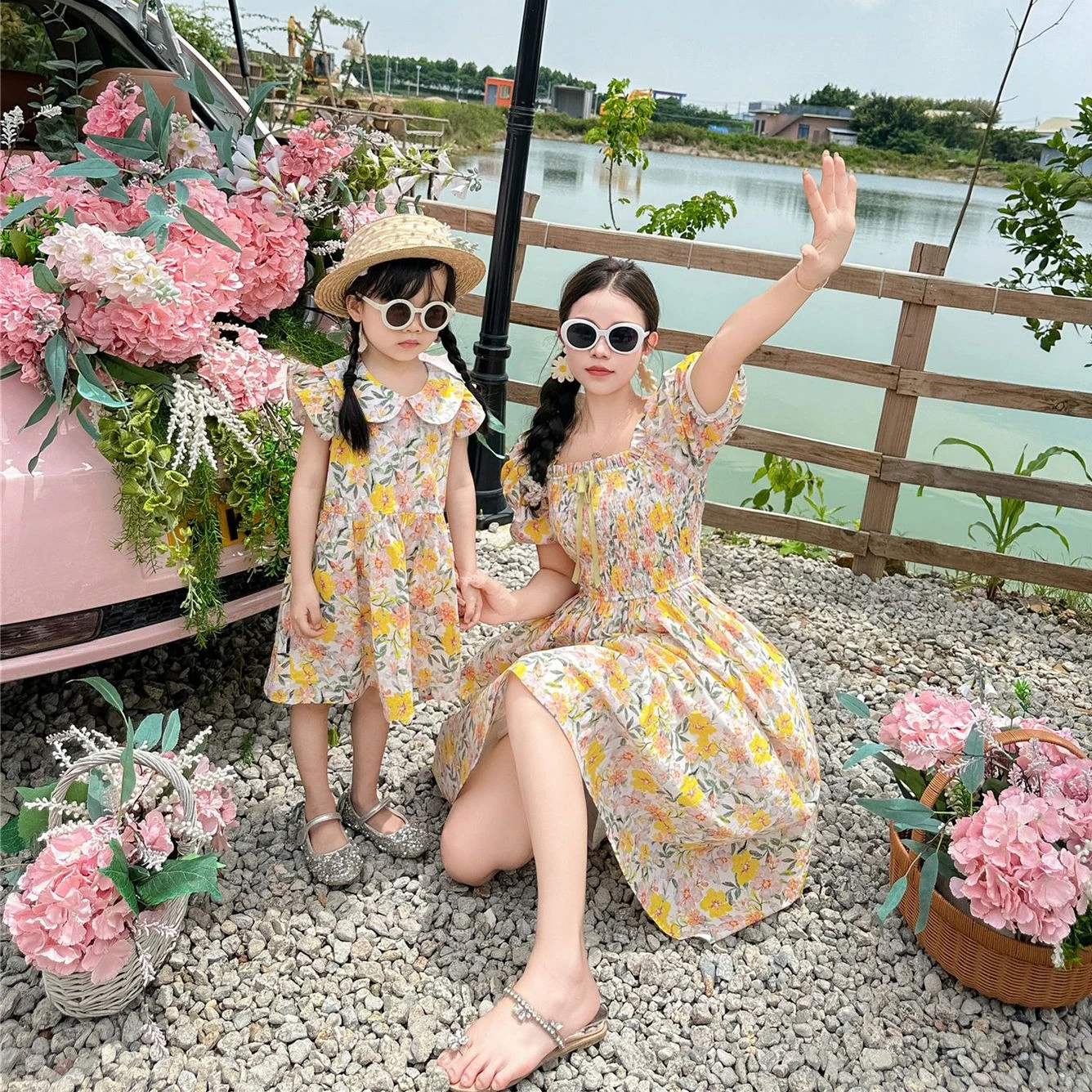 Resort Couple Family Vacation Clothes Mom Daughter Floral Dresses Holiday Dad Son Shirts Korean Brother Siater Matching Clothing