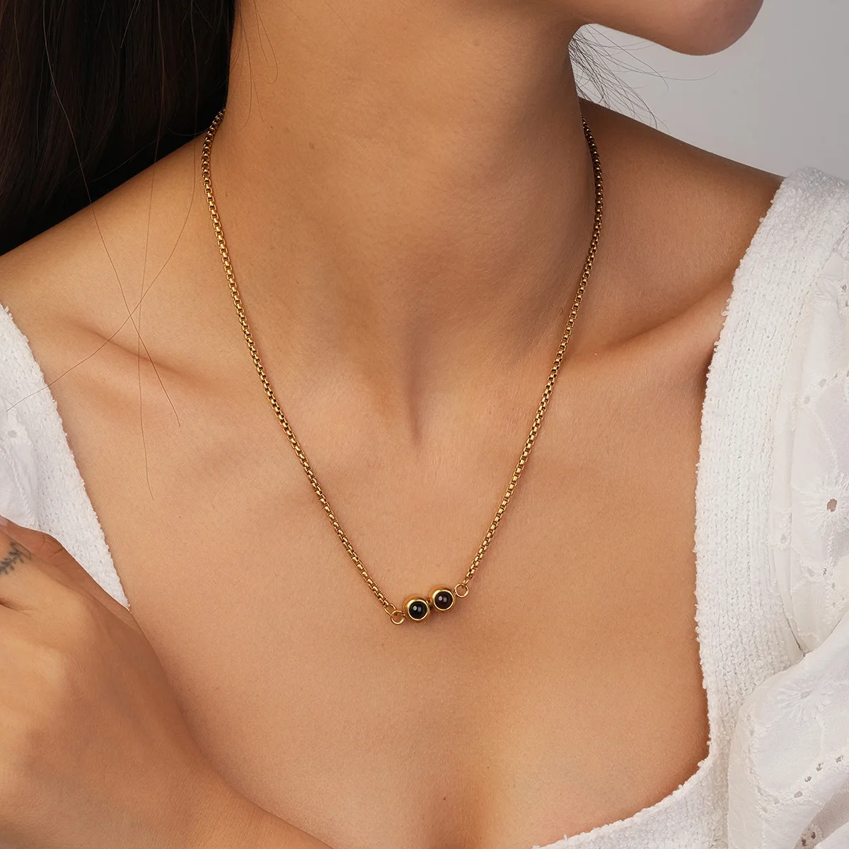 New Stainless Steel Projection Necklace Customized Double Photo Projection Necklace Couple Photo Pendant Necklace