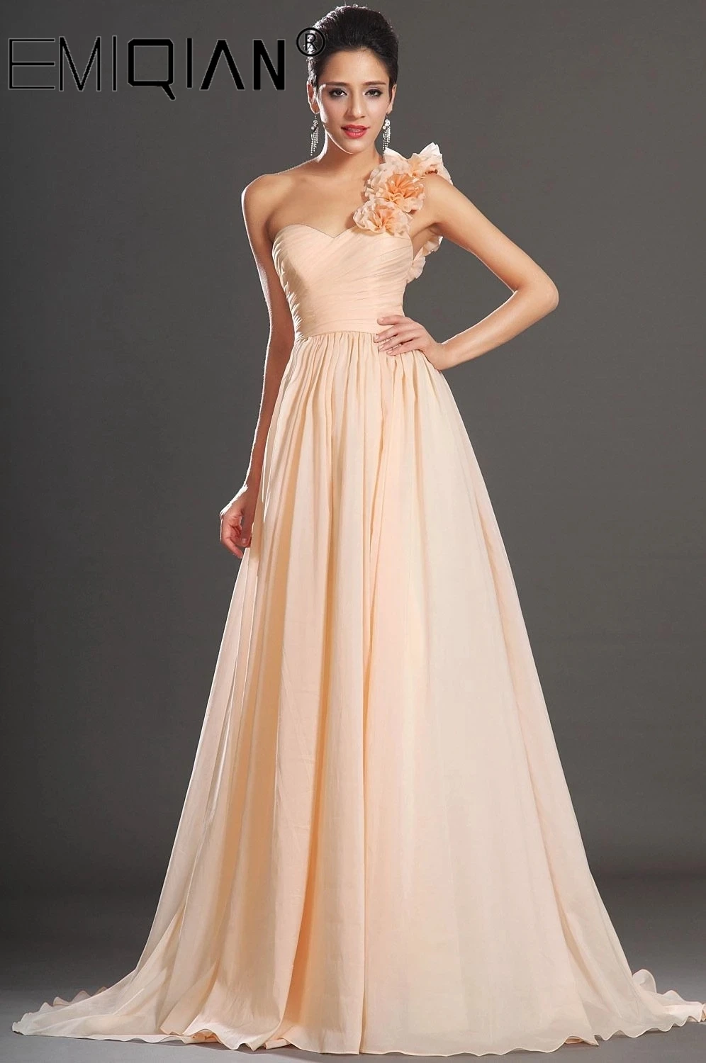 

2022 New Amazing One Shoulder Sweetheart Neckline Floor Length Chiffon Bridesmaid Dress