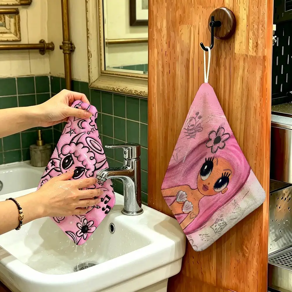 Singer K-Karol G Polyester Cotton Hanging Kitchen Towel, Skin Friendly Hand Wiping Towel for Hotel Cafe Household