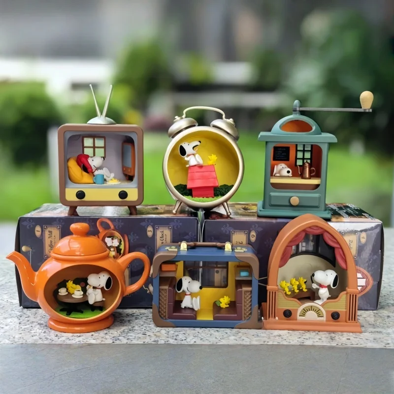 

Re-Ment Original Peanuts Snoopy's Antique Diorama Miniature Model SNOOPY's Trunk Toys Collectible Ornaments Assembly Kids Gift