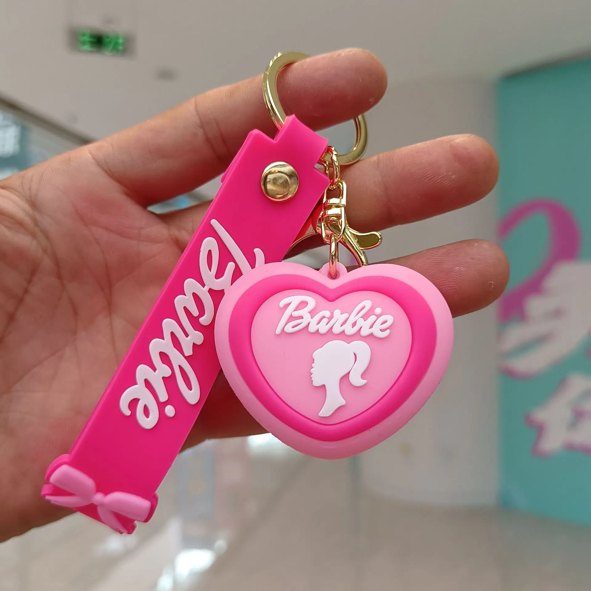 LLavero de Anime con letras rosas de Barbie, monedero de amor de dibujos animados Kawaii Y2k, colgante de llave de coche de Anime, regalo de corazón