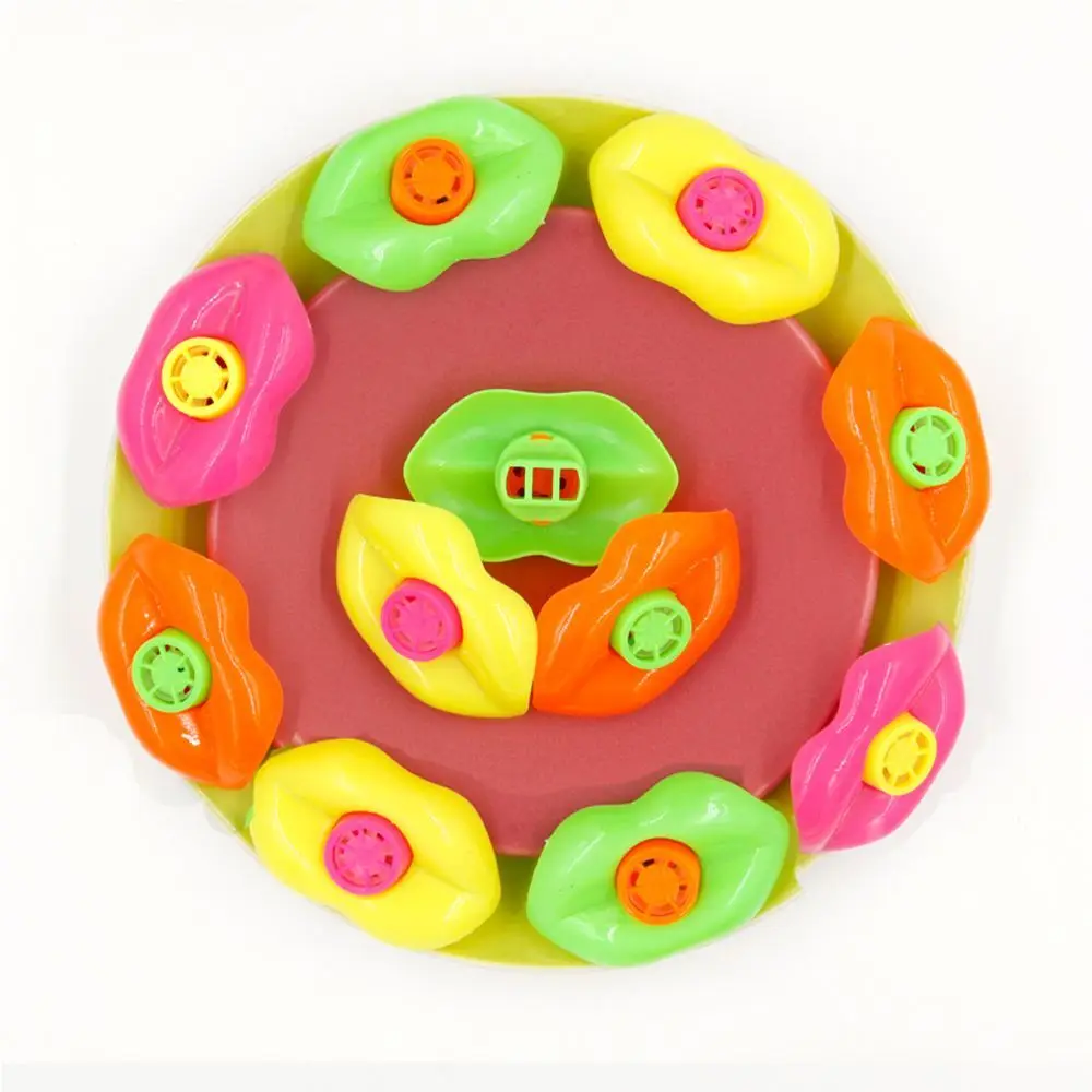 Super Funny Game Prize Gift for  Birthday Party  Supplies Plastic Whistle Lip Shape Whistle Whistle Mouth Lip Whistle