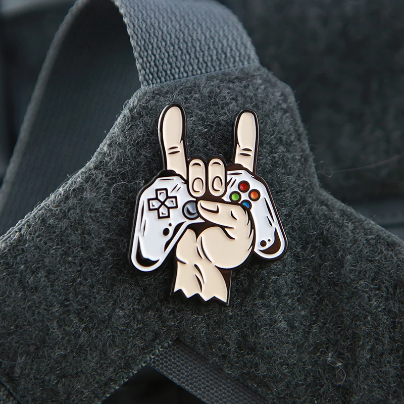 Gamepad Metal Patches Retro Amusement Game Console Tactical Badge for Clothing Bag with Hook