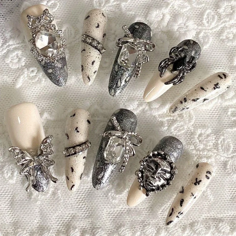 10 piezas de uñas postizas almendradas hechas a mano, hermosas uñas artificiales, color blanco lechoso con diseño de mariposa, adecuadas para mujeres 3