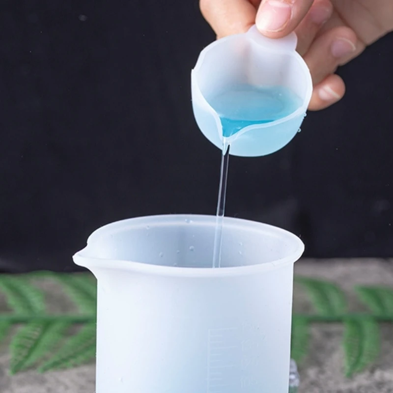 Crystal Epoxy Resin Mixed Measure Non-Stick Silicone Cup Silicone Measuring Cup Reusable Mixing Cup with Precise Scale