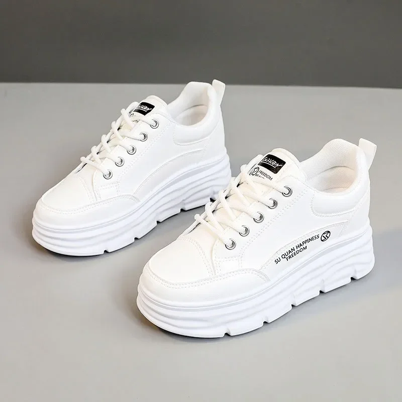 Women Shoes Trend Woman Chunky Sneakers Korea Hidden Increase Thickess Platform Shoes Outdoor Breathable Comfortable Casual Shoe