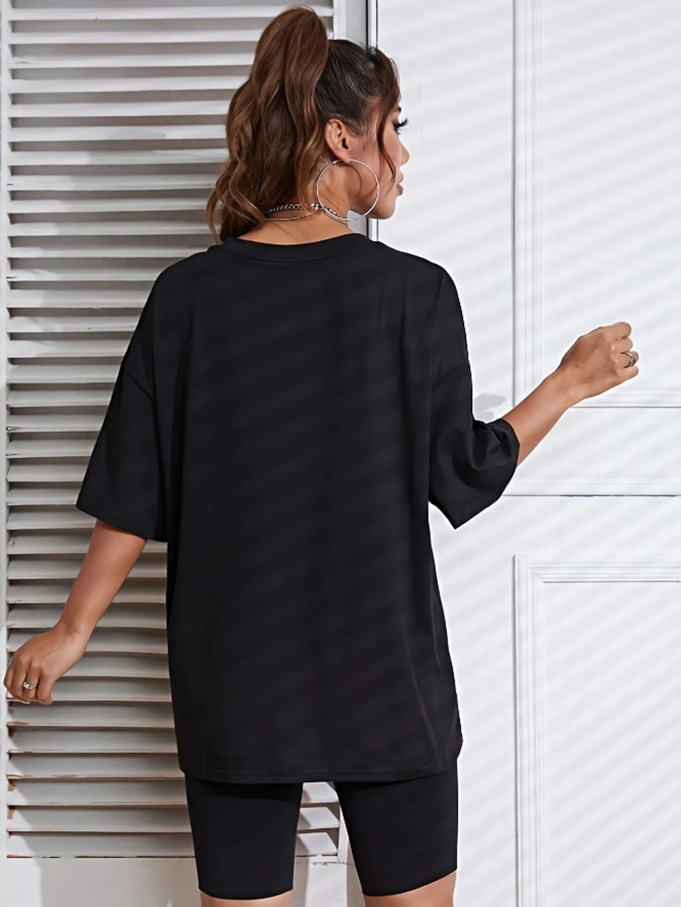 Women's Casual Graphic Print Drop Shoulder T-Shirt - Short Sleeve Crew Neck Top with "THE CITY NEEDS ME" Cat Design, Medium