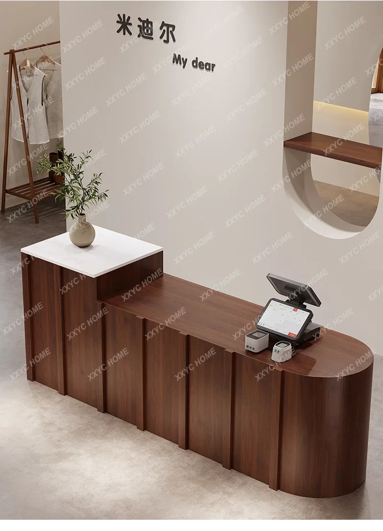 A Clothing store checkout page Women's clothing French beauty salon Reception desk Children's clothing store Front desk