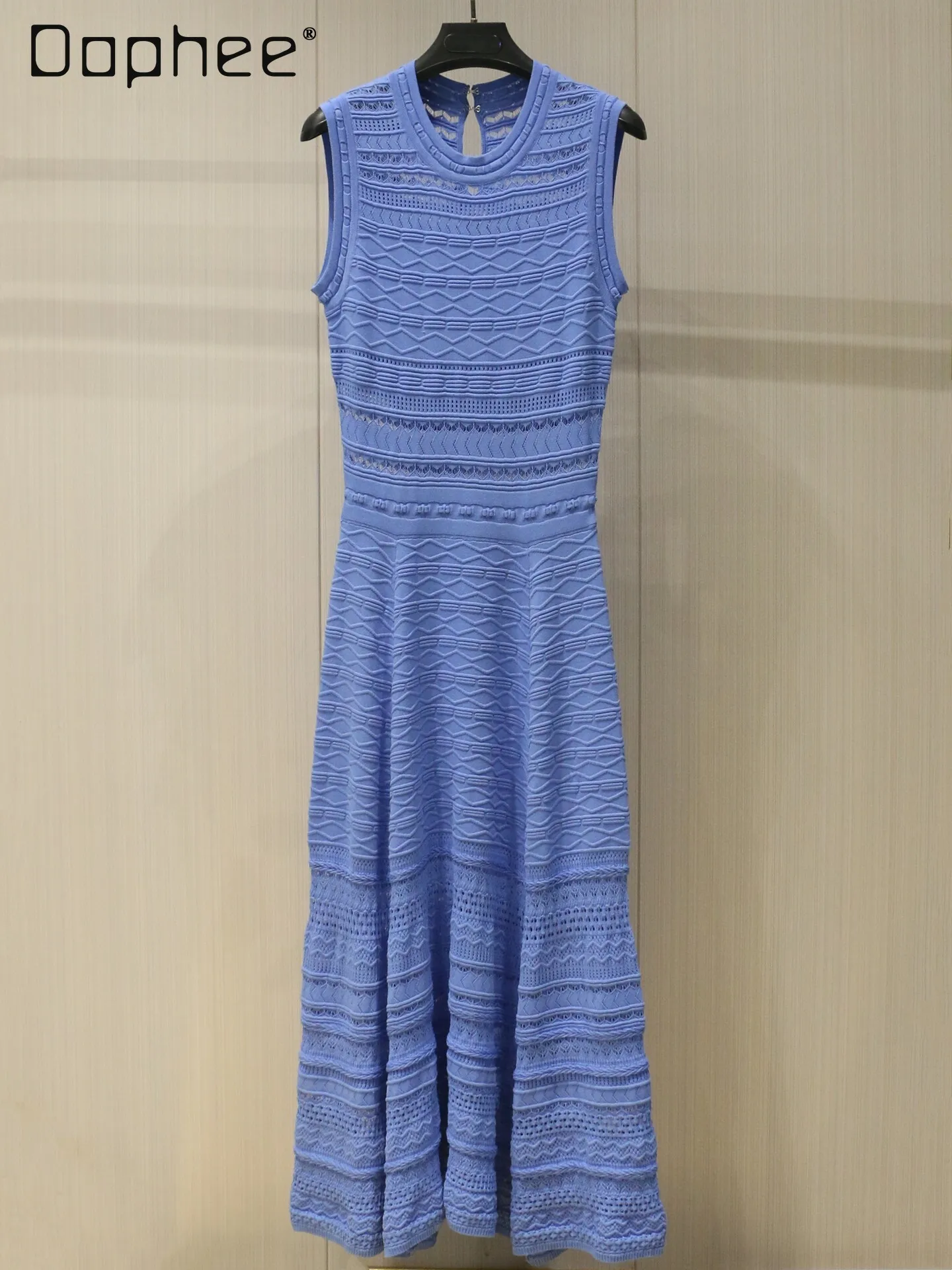 

French Temperament Socialite Blue Wavy Hollow Sleeveless Knitted Dress High-end Round Neck Sleeveless Slim Long Dress for Women