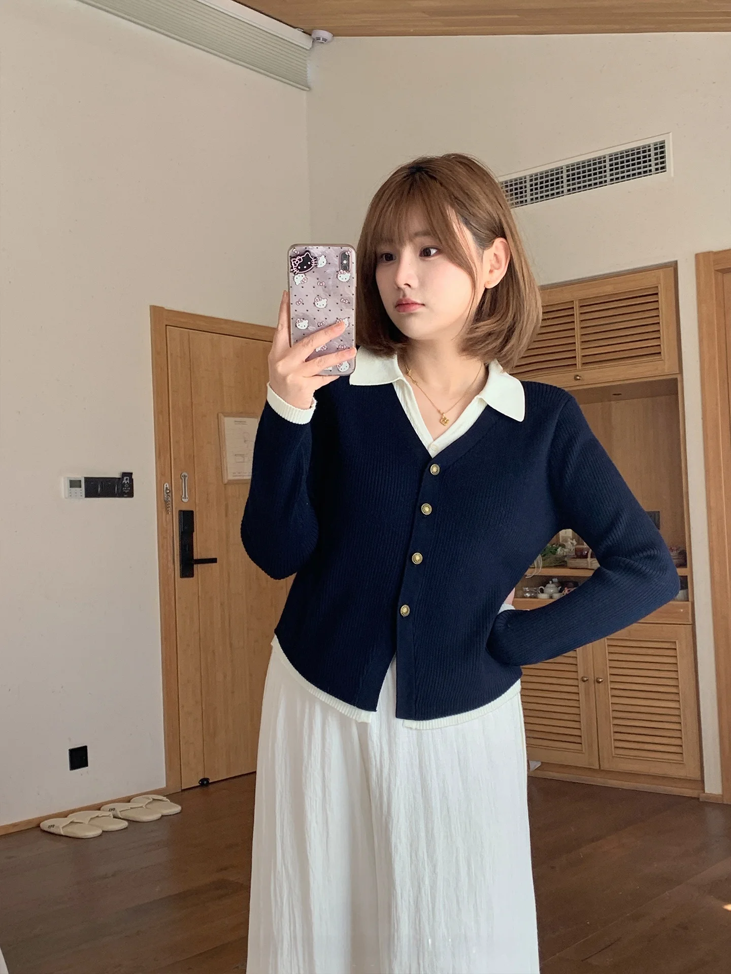 

Large Size Knitted Knitwear V-Neck Casual Style Color Block Spring Season Women's Fashion Top New Arrival Masixi Brand