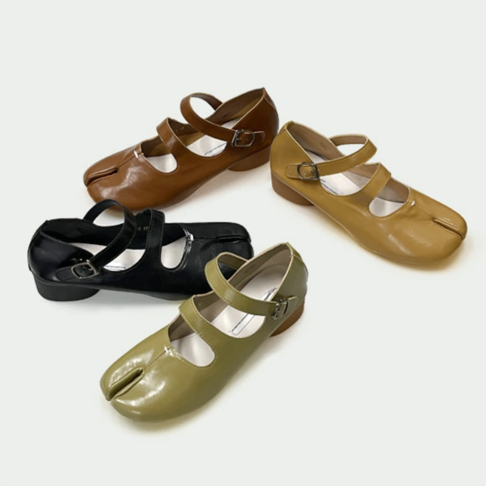 

2025 Tabi Shoes for Women Low Heel Split Toe Green Mary Jane Shoes Comfor Black Beige Brown Tabis