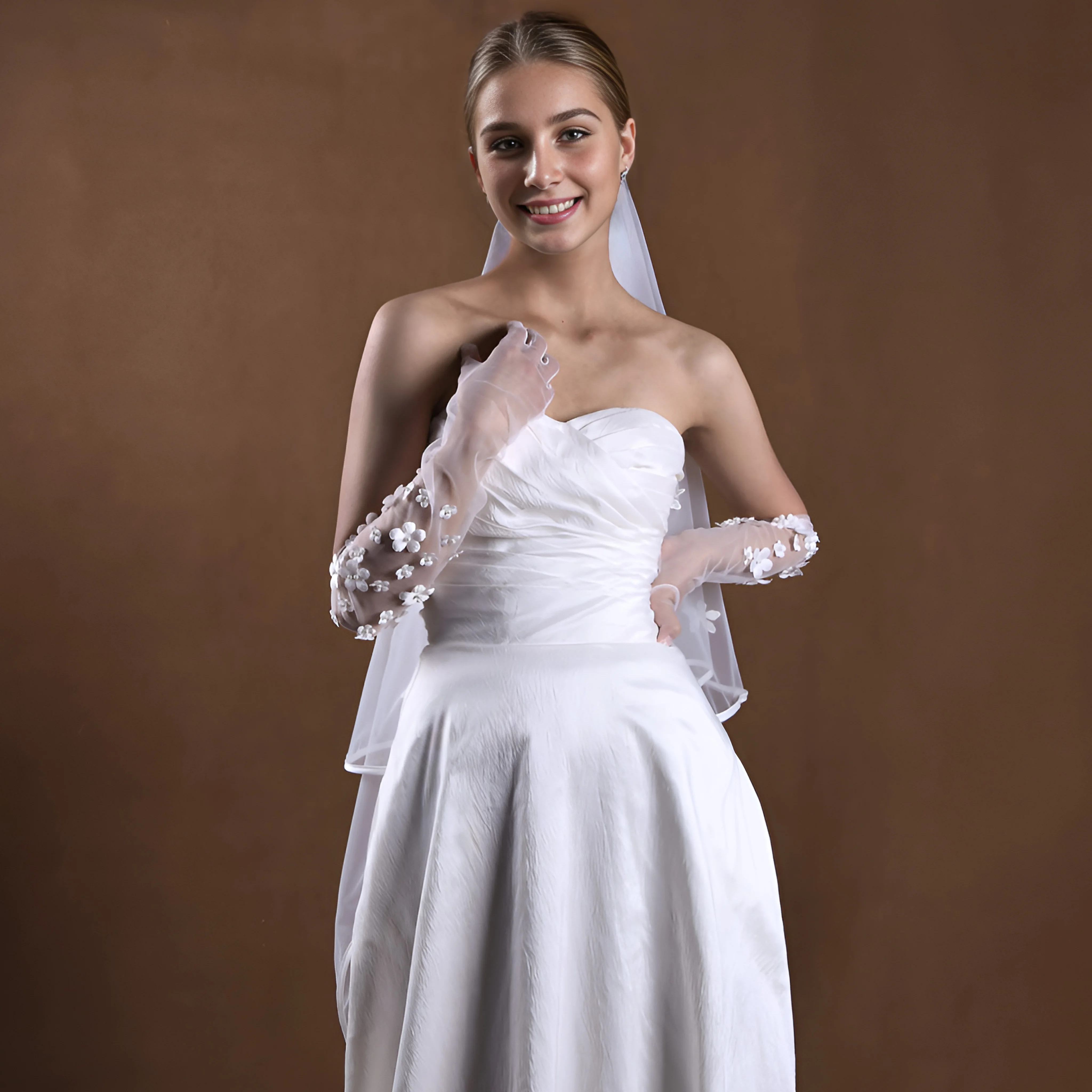 

Цветочные свадебные перчатки, свадебные перчатки с пятью пальцами, белые свадебные аксессуары, мягкий тюль, подходит для свадебного приема GM16